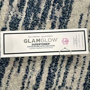 Glamglow supertoner Exfoliating Acid Solution